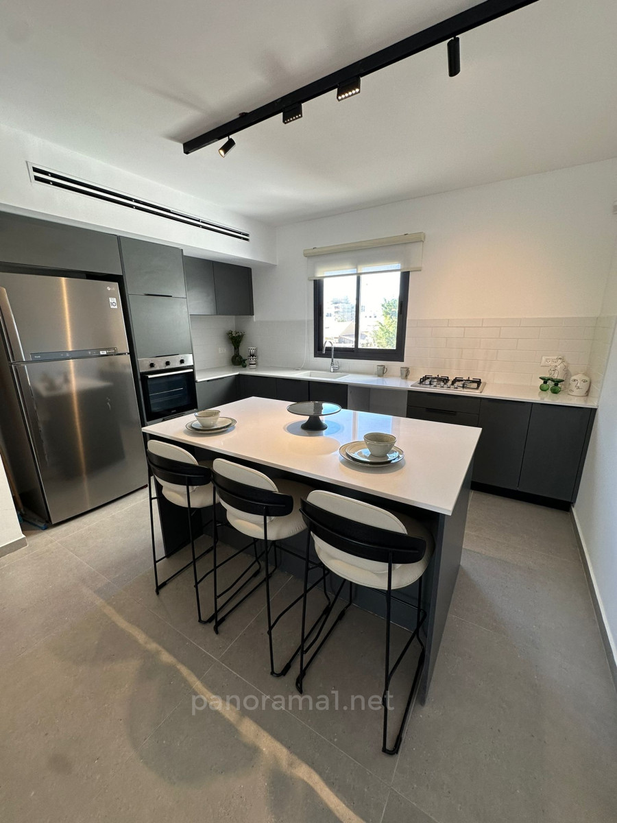 Agamim, Ashkelon