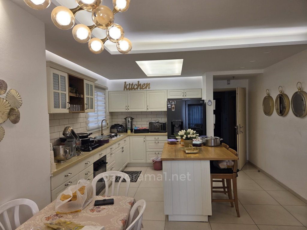 Barnea, Ashkelon